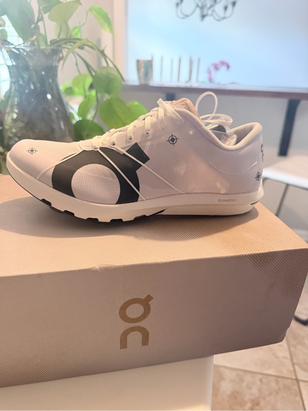 Cloudspike 10000m Running White and Black Women's Athletic Running Shoe-spike